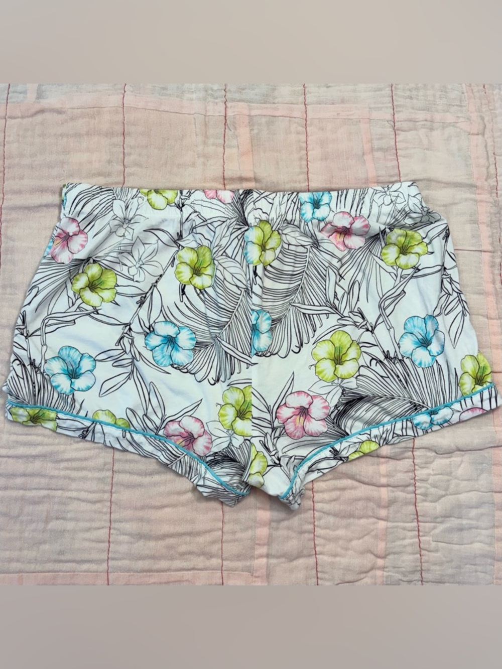 P.J. Salvage Hibiscus Flower Shorts Set, Sz M, Aqua Trim, Yellow, Pink - Picture 12 of 16
